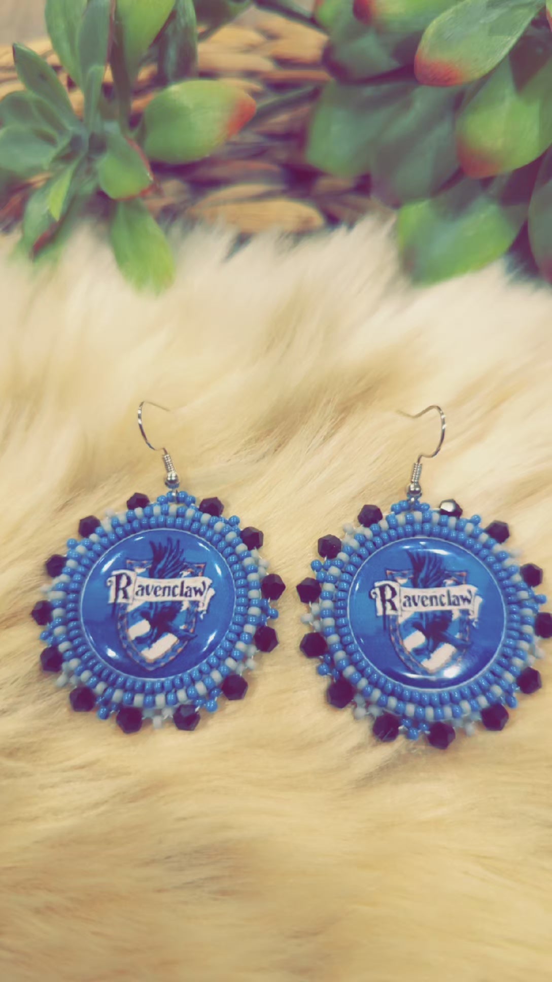Ravenclaw house crest