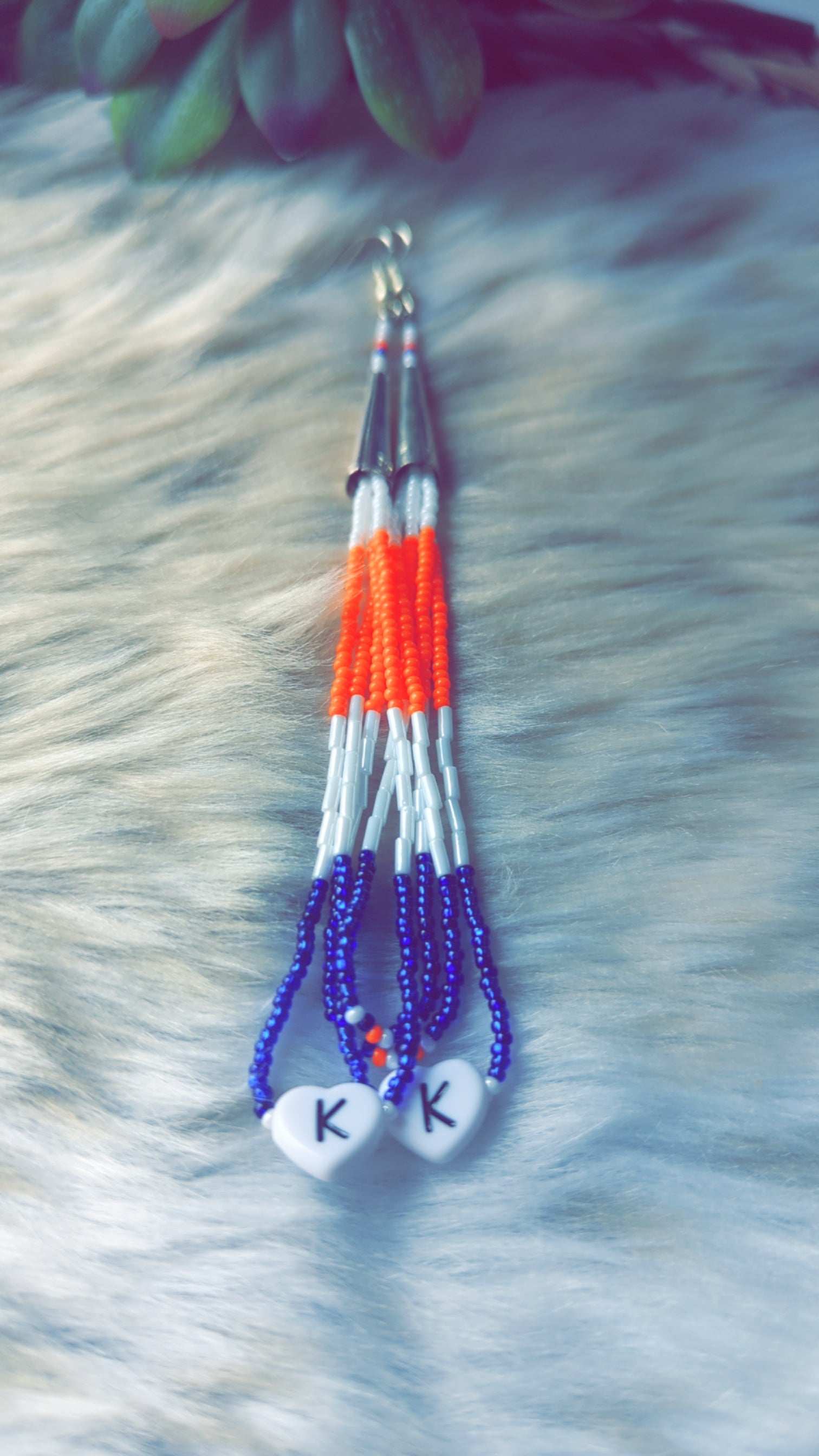 Letter 2 loop dangles