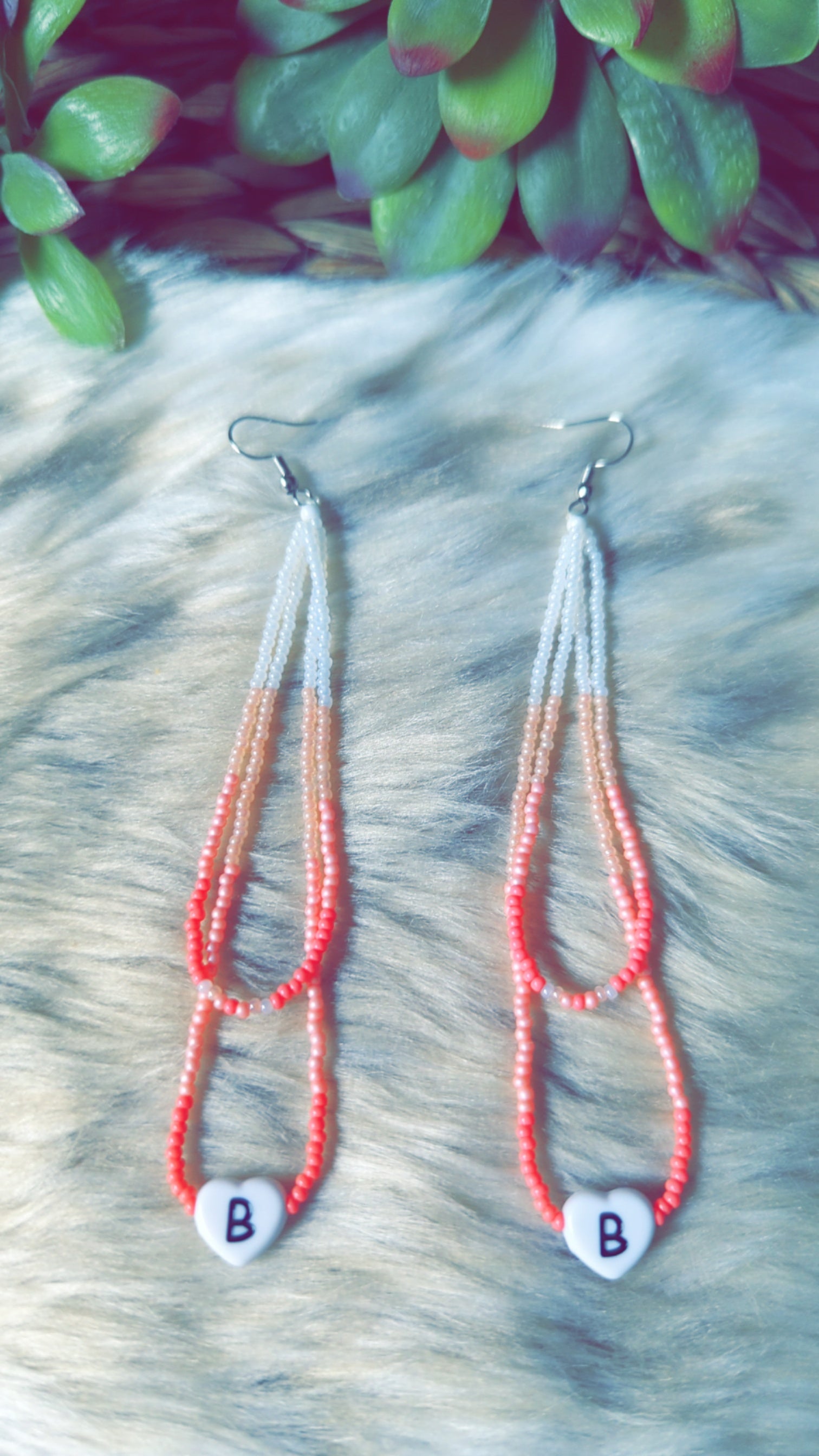 Letter 2 loop dangles