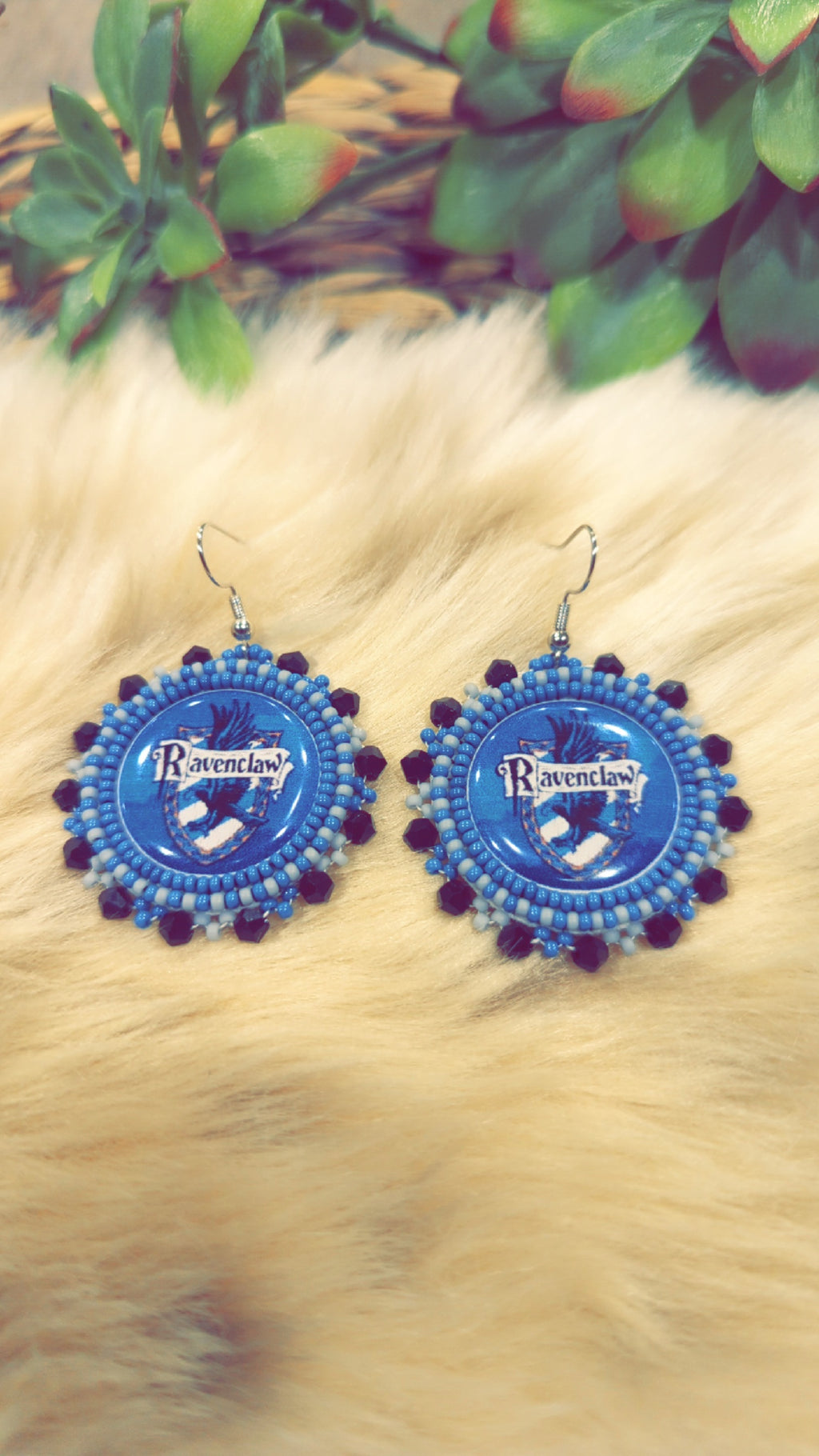 Ravenclaw house crest