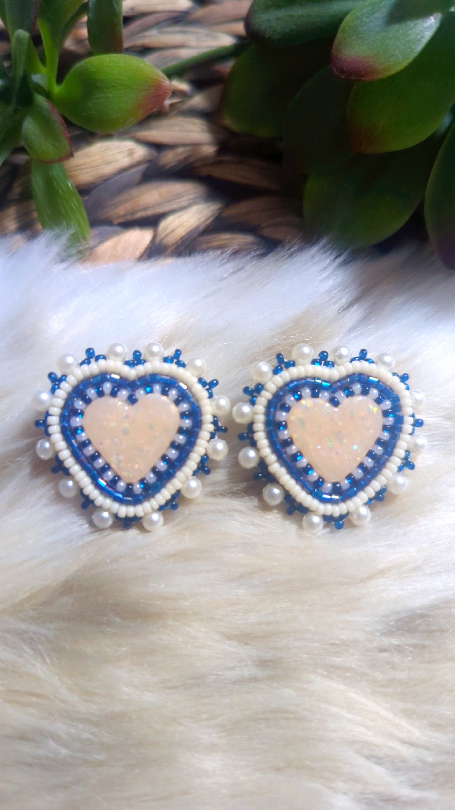Pearl Deep Sapphire Blue Hearts